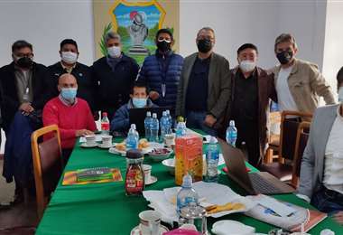 CIVICOS DE TODA BOLIVIA EN TARIJA