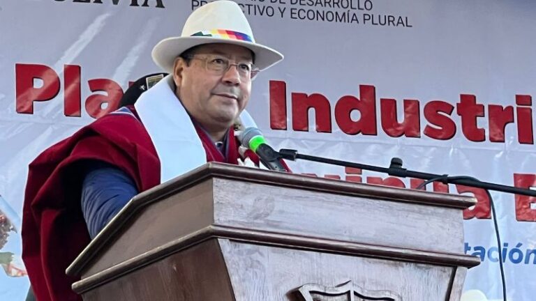 PDTE EN ORURO PLANTA DE QUINUA