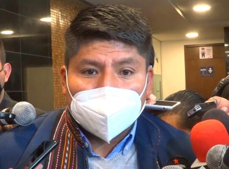 SENADOR LOZA