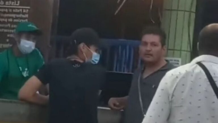 agresion en un restaurante en santa cruz