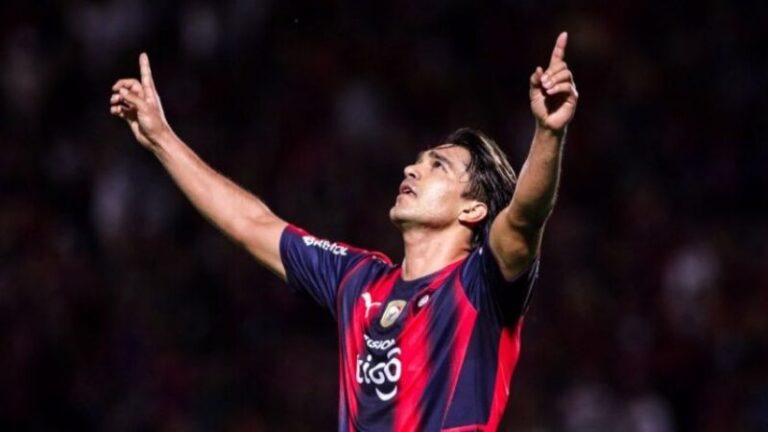 GOL DE MARTINS EN CERRO PORTEÑO PARAGUAY