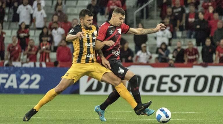 STRONGEST VS PARANAENSE