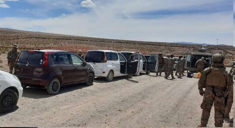 AUTOS CHUTOS MILITARES