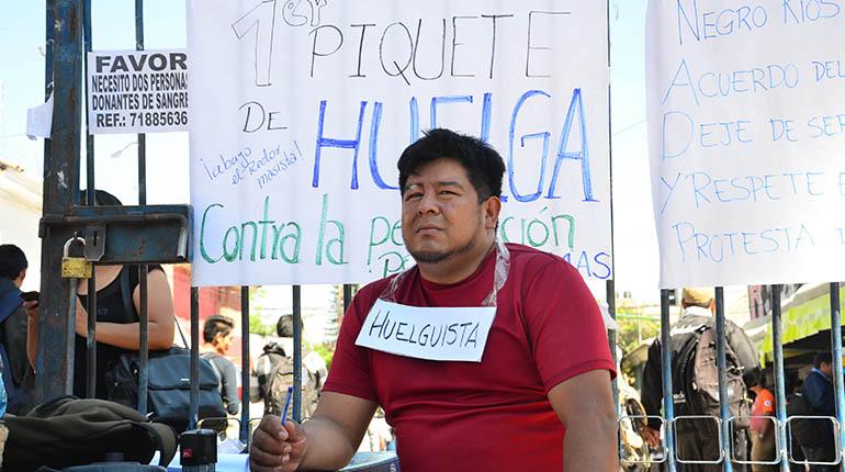 DINOSAURIO U SANTA CRUZ