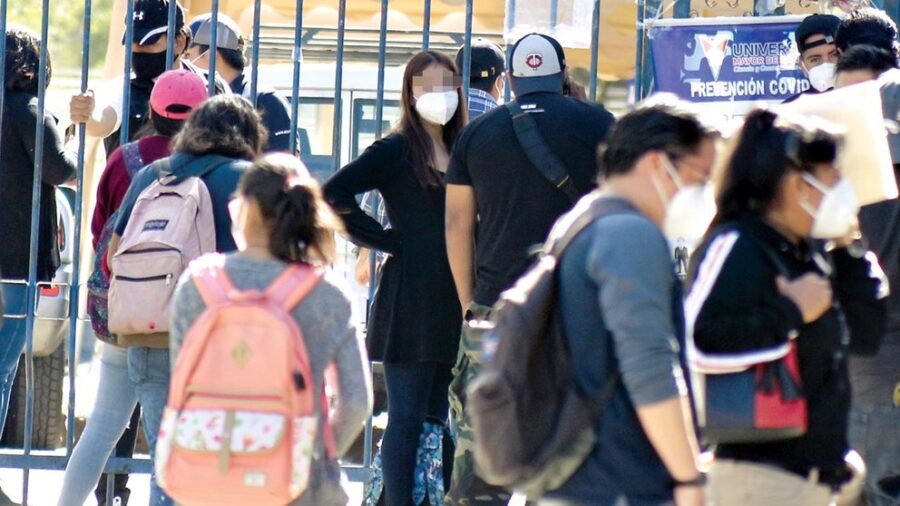 ESTUDIANTES DE LA UMSA