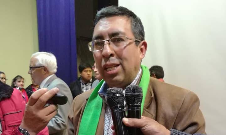 JUSTO EX RECTOR DE LA UNIV TOMAS FRIAS.