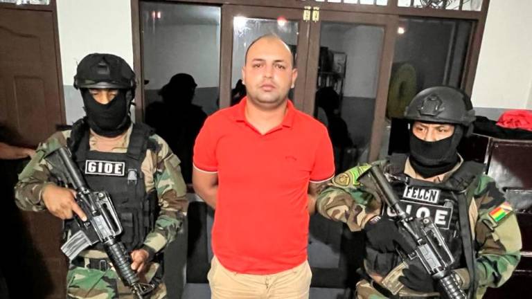NALLAR DETENIDO POR POLICIAS