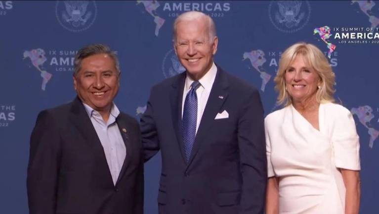 mayta-y-biden-en-la-cumbre-de-las-ame_21-2203090_20220609212739