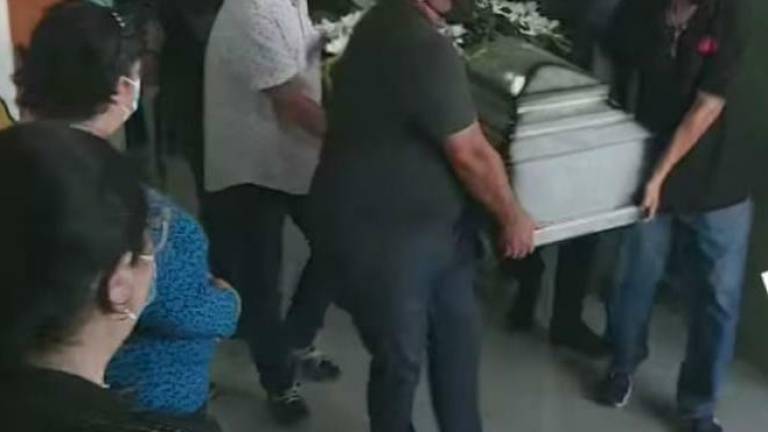 dan el ultimo adios a darwin