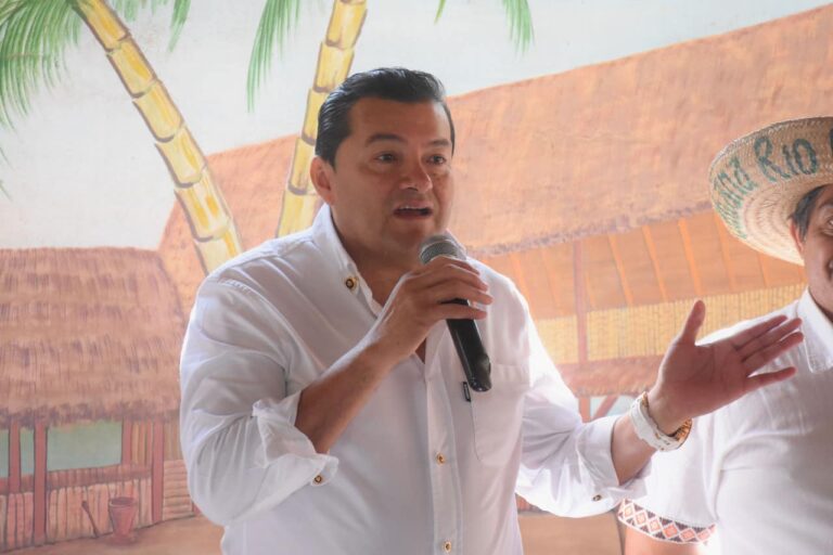 JHONNY FERNANDEZ ALC STA CRUZ