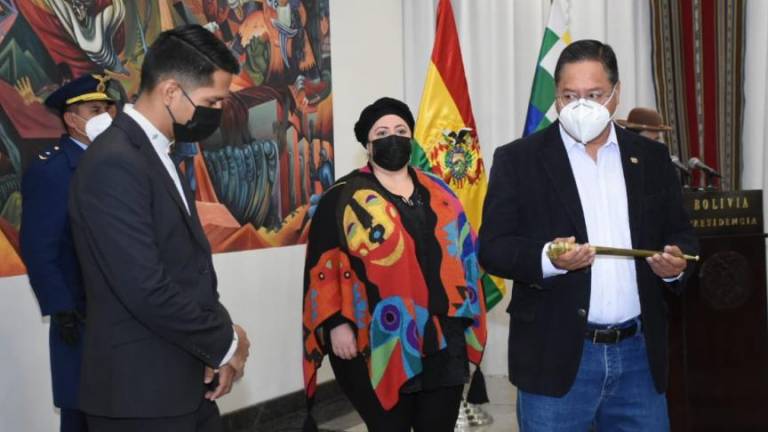ARCE PASA MANDO A ANDRONICO