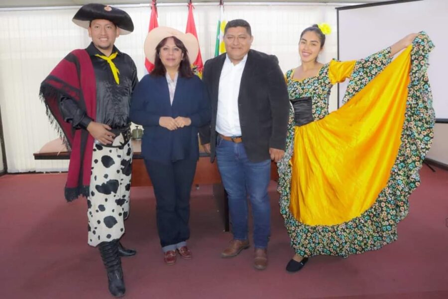 VICEMINISTRA Y EJECUTIVO REGIONAL LANZAN EL NUEVO DESTINO TURÍSTICO GRAN CHACO-BOLIVIA
