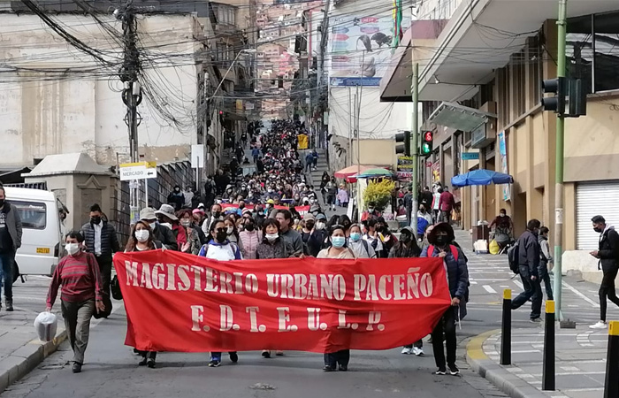 MARCHA MAGISTERIO PACEÑO