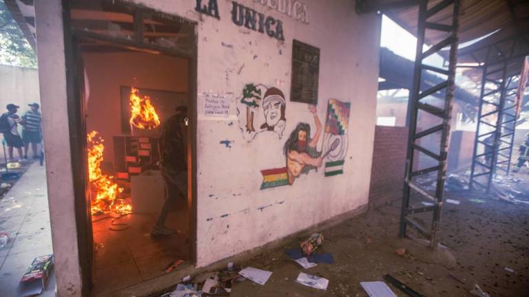 2022111192437-grupos-que-piden-censo-2023-queman-sede-de-los-campesinos_21-3814032_20221112210825
