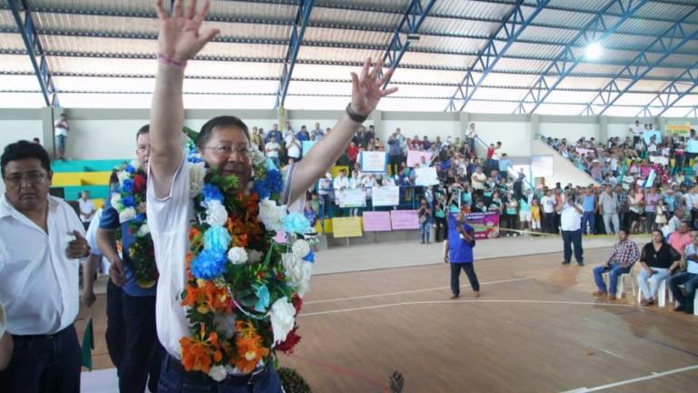 elpresidenteluisarceentregaproyectosm