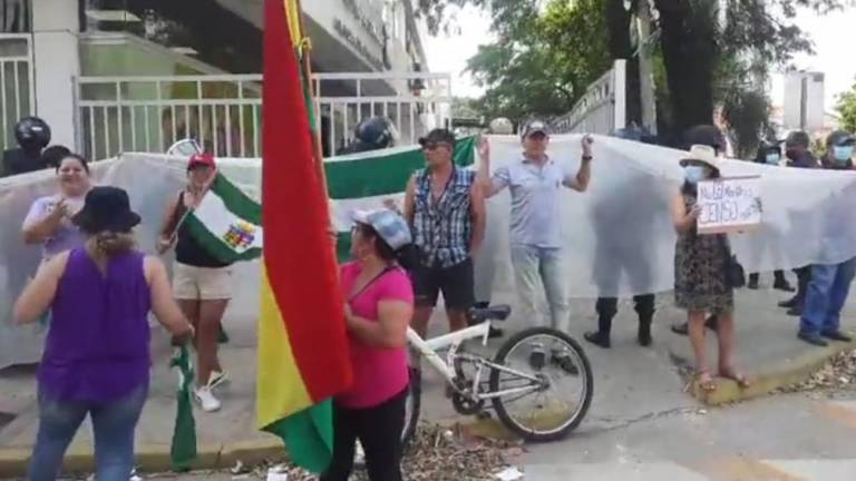 paro en santa cruz hoy