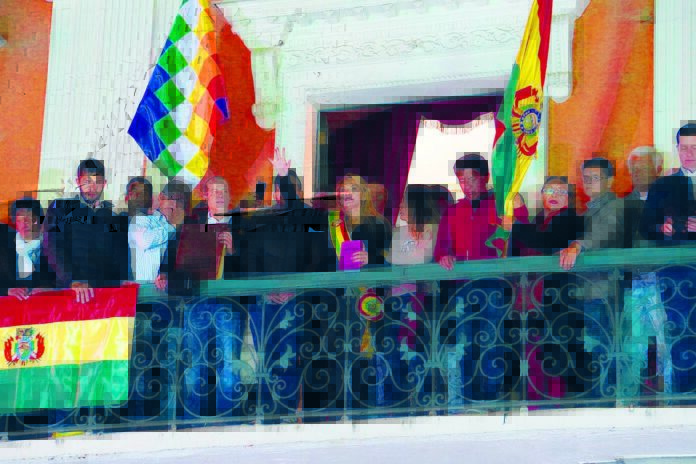 POL-JEANINE_PALACIO-ARCHIVO-696x464