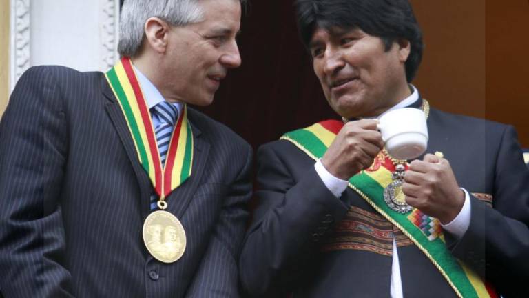 bolivia-celebra-el-2do-aa-a-o-del-est_21-5013524_20230303125310