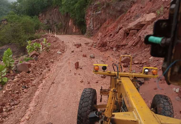 hubo-deslizamiento-de-lodo-y-roca_165312997_760x520