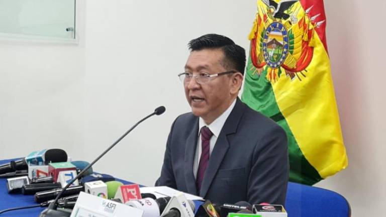 conferencia-de-prensa-del-director-de_21-5590855_20230426195455