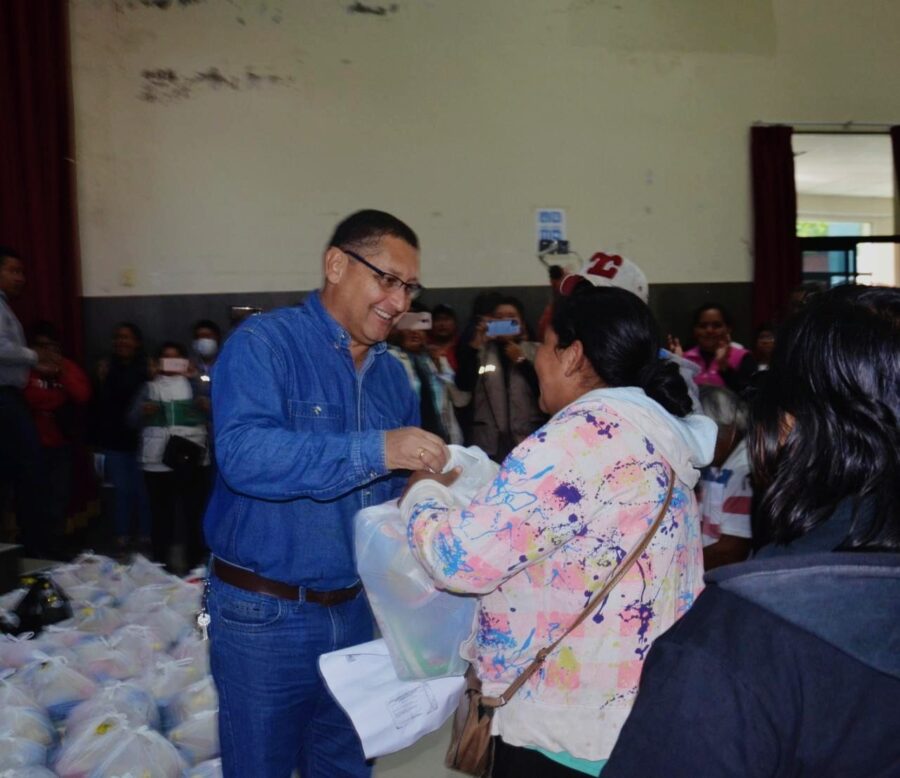 090523_Gobernador_cumpli_intensa_agenda_en_Bermejo_en_beneficio_de_adultos_mayores