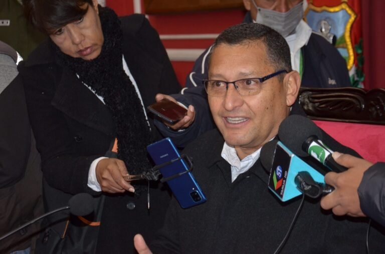 130623_Gobernador_aclara_que_tems_de_salud_de_la_Gobernacin_debern_migrar_al_TGN