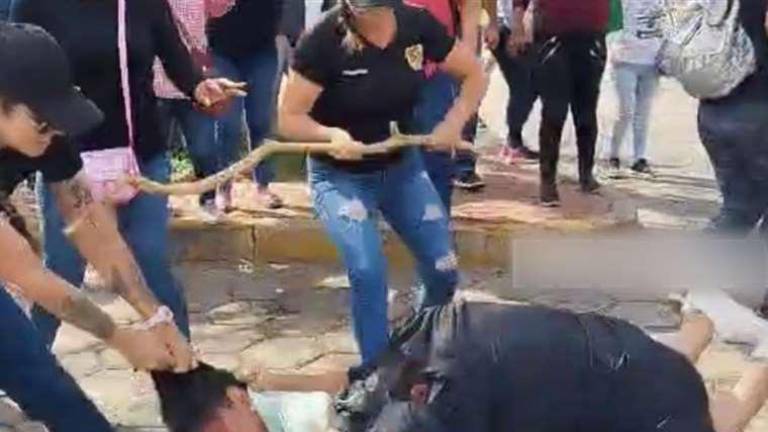 Una asambleísta fue golpeada en Santa Cruz. Captura de video DTV