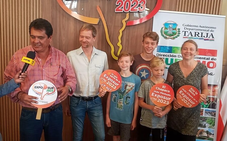 VISITA DE PARAGUAYOS