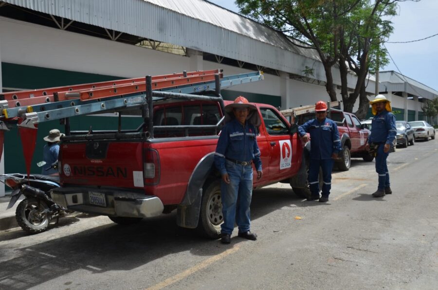 051023_Setar_termina_trabajos_de_reposicin_elctrica_de_media_y_baja_tensin_en_el_Campo_Ferial_para_la_Exposur
