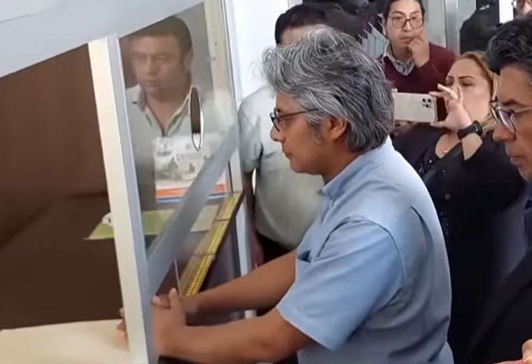 DENUNCIAN A ARCE