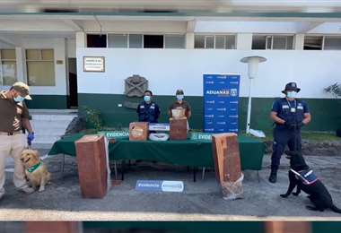 la-madera-como-la-sustancia-controlada-fue-presentada-por-los-car_888244063_380x260