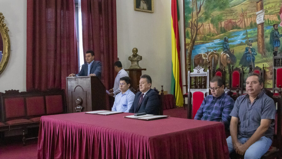 1-FIRMA DE CONVENIO CON LA UNIVERSIDAD U NO