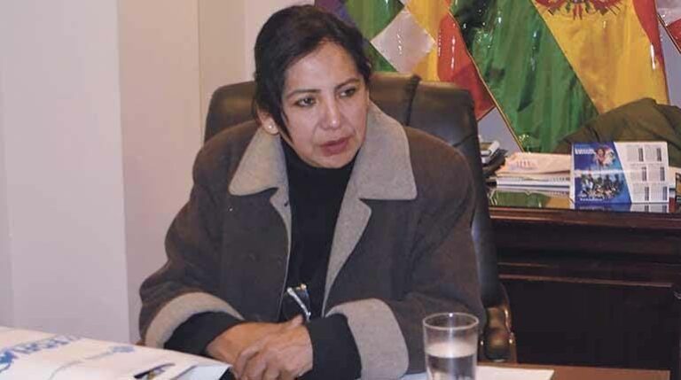 La senadora arcista Ana María Castillo