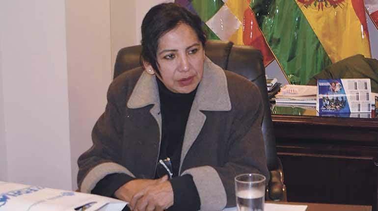 La senadora arcista Ana María Castillo