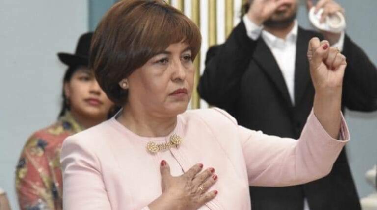 35274_la-pugna-entre-arce-y-evo-llega-al-servicio-exterior-destituyen-a-nardi-suxo-1