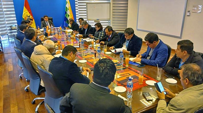 REUNION UNIVERSIDADES Y EL GOBIERNO
