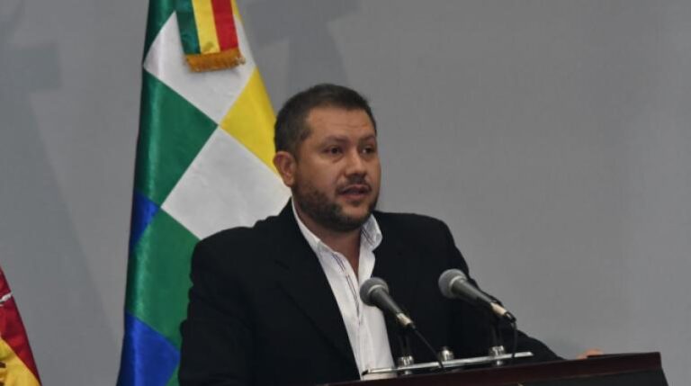 ALEJANDRO GALLARDO MINISTRO DE HIDROCARBUROS