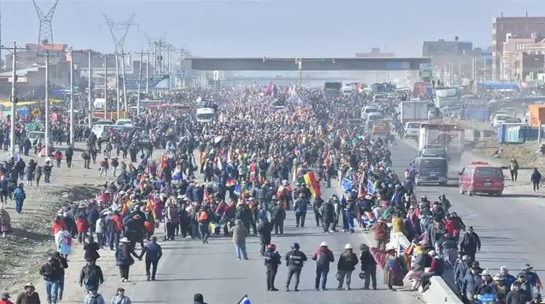 marcha-evista-llega-a-el-alto_1_3_0