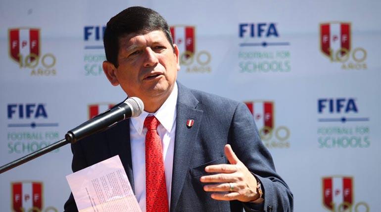 Agustín Lozano, presidente de la Federación Peruana de Fútbol