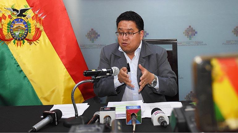 El procurador del Estado, César Siles