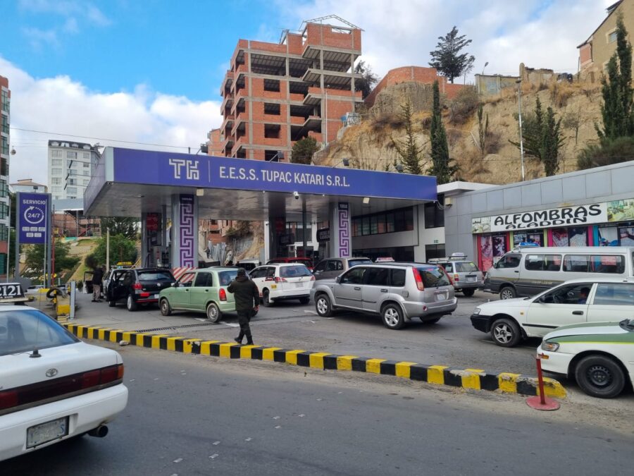 estacion_de_servicio_1_0