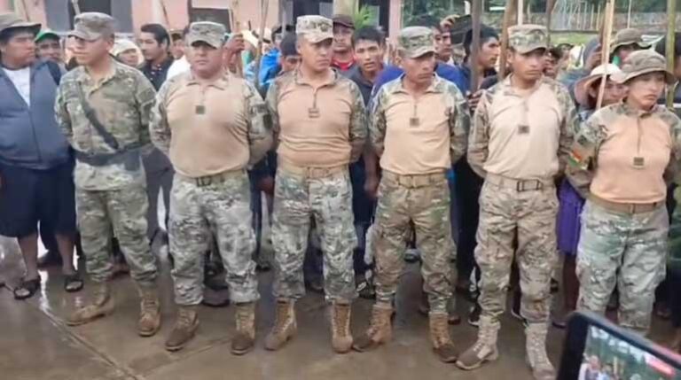militares en cbba