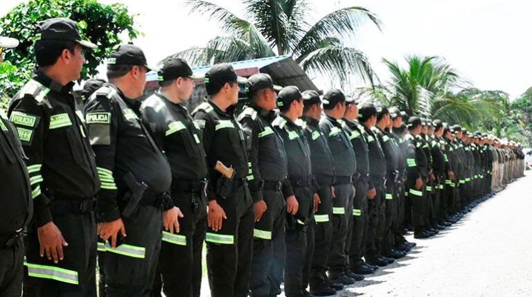 2_se_2_policia_boliviana_0