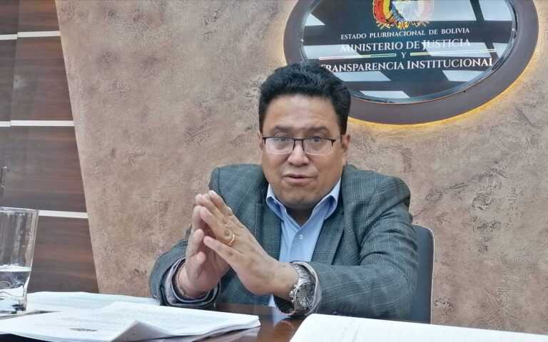 ministro-cesar-siles