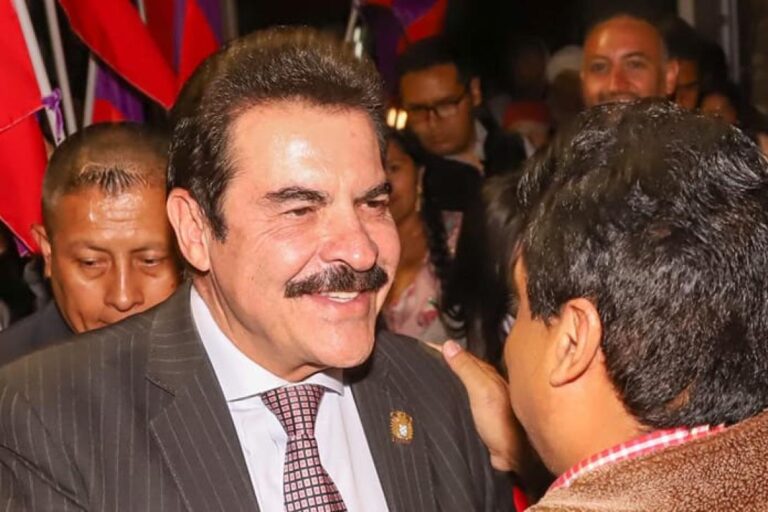 reyes-villa-1-mrv