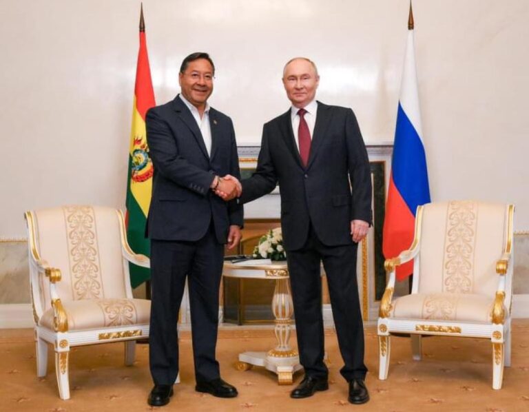 arce-y-putin-x