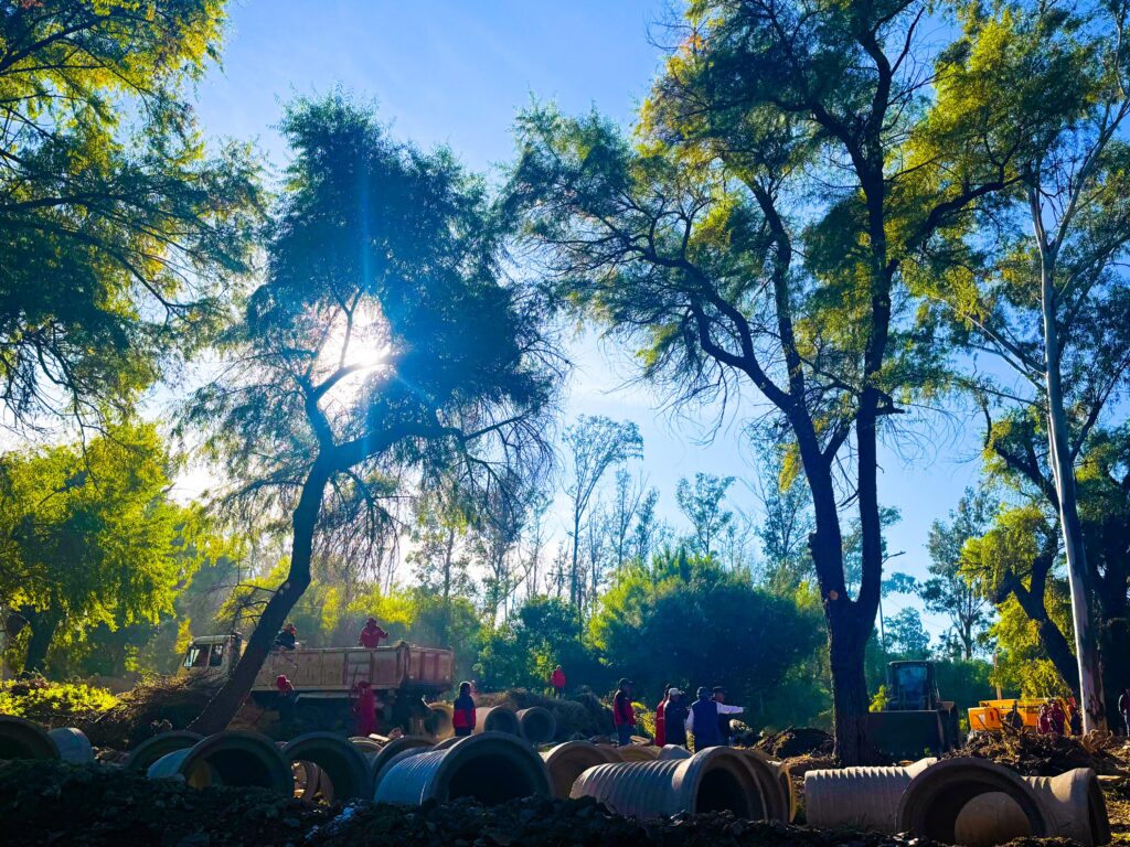 Inspección para la realización del parque Paleontológico 