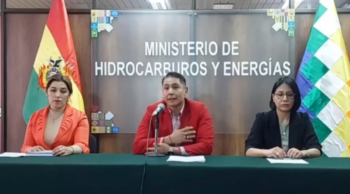 b_46875_gobierno-mantiene-tramite-de-contratos-de-litio-dice-que-no-fue-notificado-con-fallo-que-frena-ese-trabajo-1