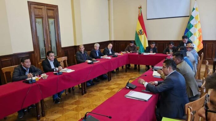 424557057_1447608229382666_5635115849171273287_n-e1706572899642