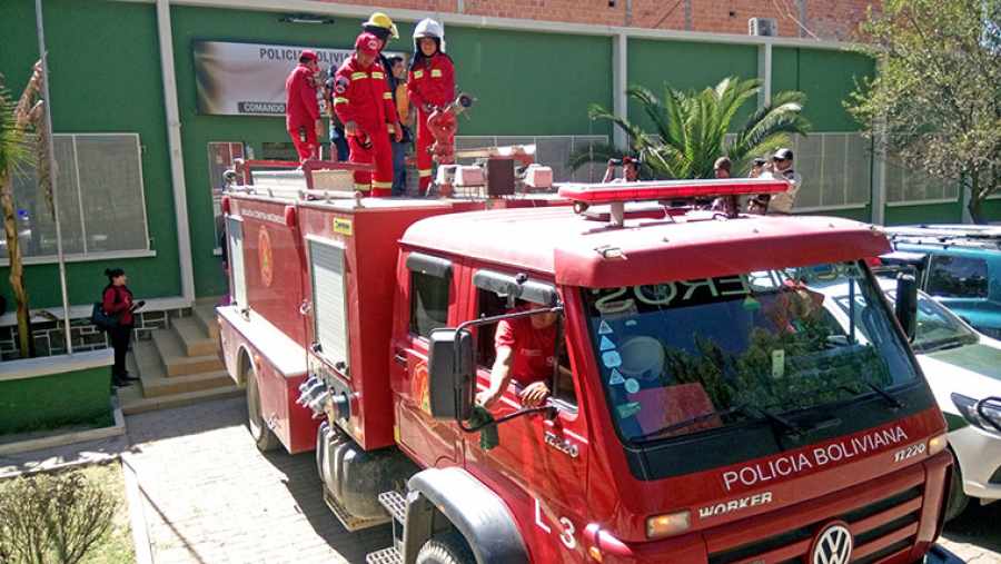Carro-Bombero-Policia